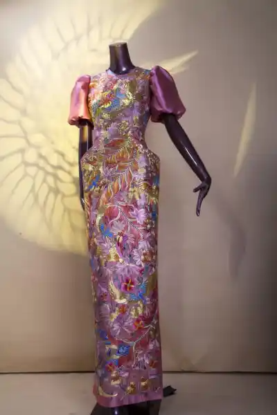 传统旗袍与现代改良旗袍 传统旗袍与现代改良旗袍