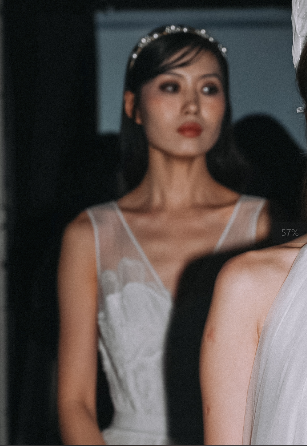 不同材质抹胸礼服