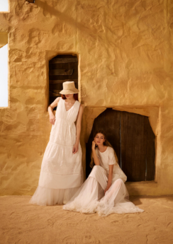 Gegina蕾丝礼服 Gegina蕾丝礼服