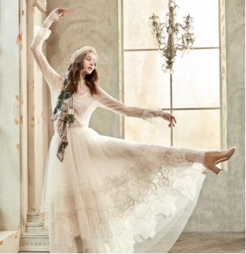 长裙礼服如何保持优雅 长裙礼服如何保持优雅