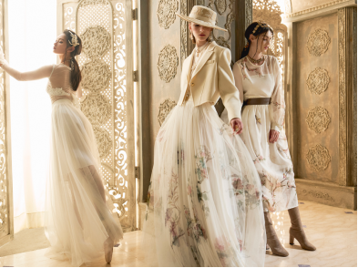 为什么轻奢礼服适合红毯? 为什么轻奢礼服适合红毯?