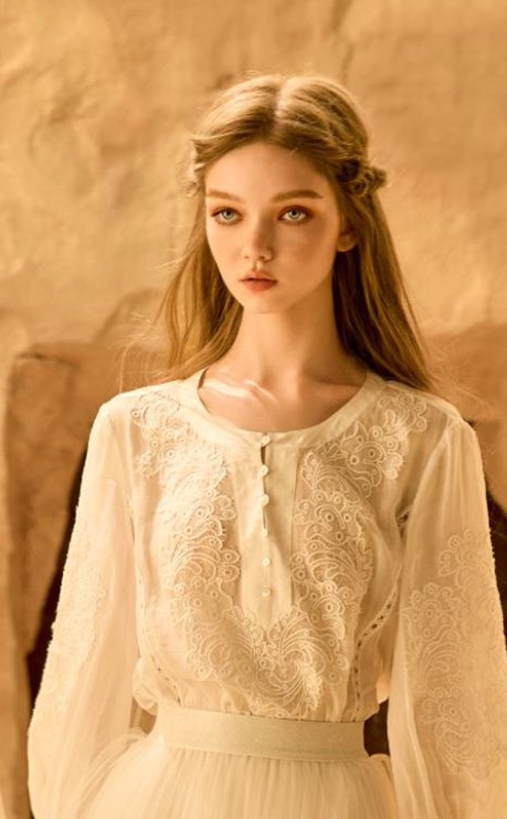 GEGINA｜以发为笔，以衣为墨