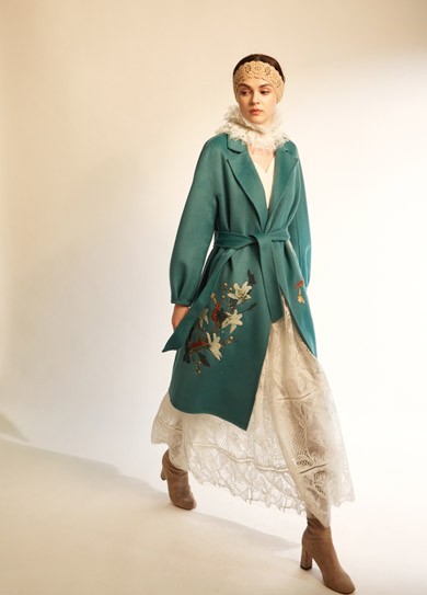 纯色礼服太单调？