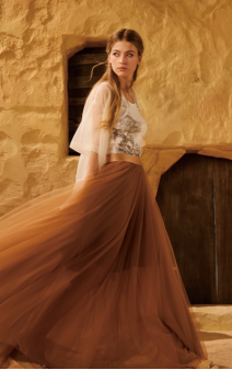 礼服斗篷袖到底好不好活动? 礼服斗篷袖到底好不好活动?