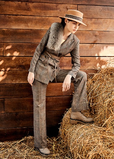 女生复古英伦风穿搭有哪些技巧?