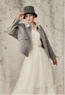 复古英伦风穿搭有哪些经典单品   