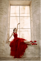 高个子女生穿哪种礼服最显气质？   