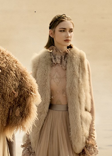 冬季伴娘礼服搭配指南