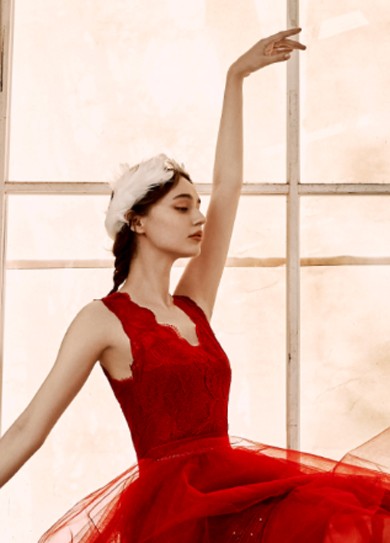 年会女主持人礼服怎么选？