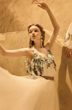 春款礼服流行色有哪些？