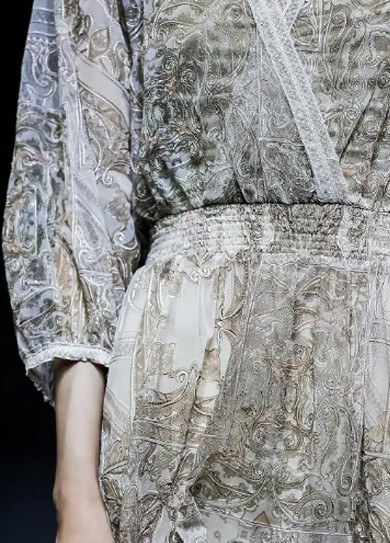 蕾丝礼服发黄或变旧如何处理？