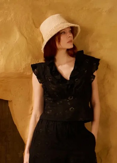 礼服如何展现出女性的美？