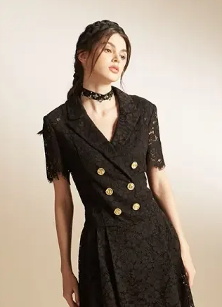 吉吉娜礼服搭配指南：轻松穿出高级感