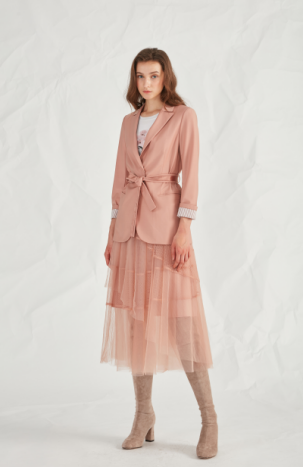 如何挑选一件高质量缎面礼服? 如何挑选一件高质量缎面礼服?