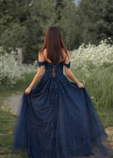 订婚礼服裙怎么挑选？