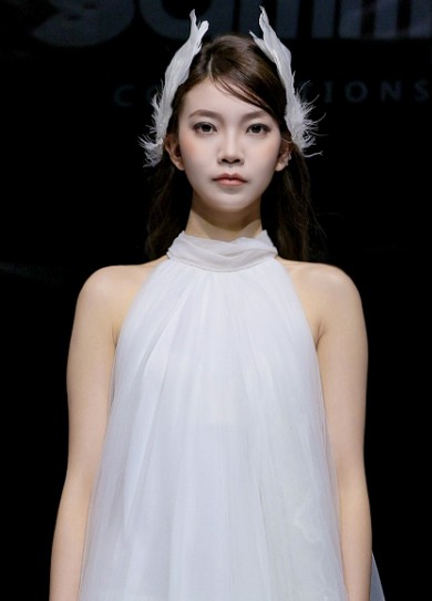 为什么明星红毯常穿高定礼服？